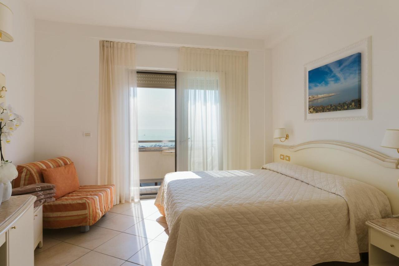 Hotel Acapulco Milano Marittima Exterior photo